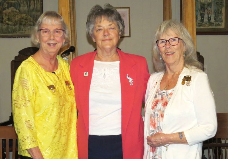 (L to R) Sis's Mary Esthelle Kennedy, Brenda Taylor, Sharon Rattray -