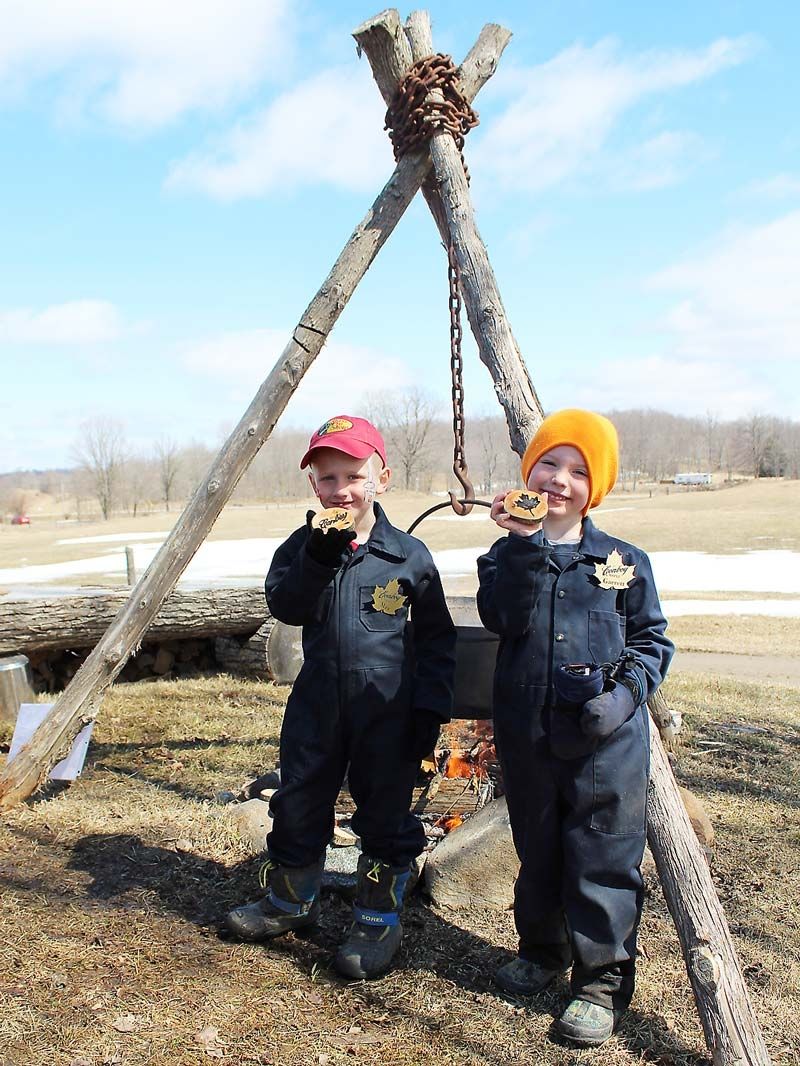 Maple weekend brings crowds to Bell Line Road