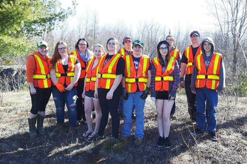 Cleanup at Flinton's Deerock Lake attracts a crowd