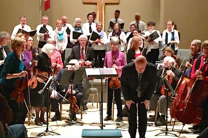 Sing 'N Strings leaves concert goers smiling