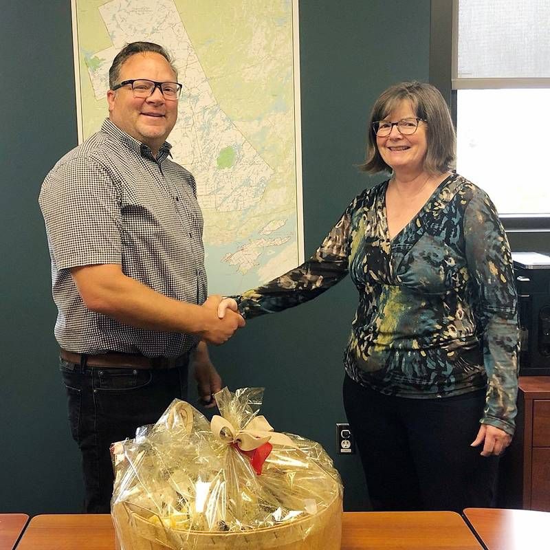 Anne Prichard celebrates 20 years at Frontenac Business Services