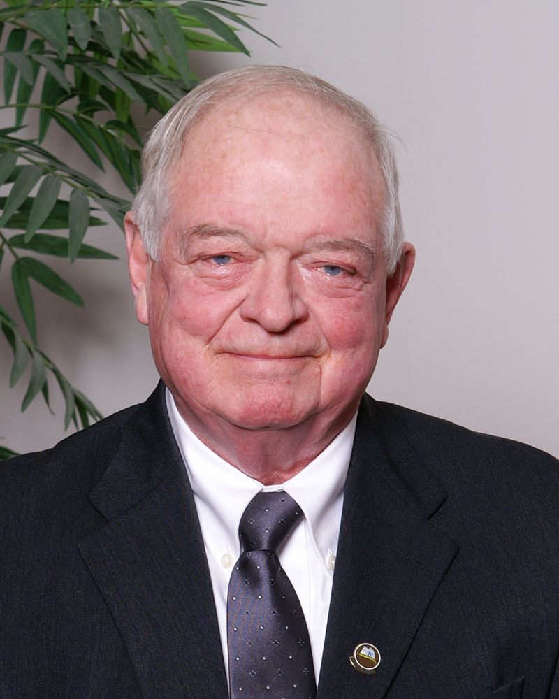 Addington Highlands Reeve Henry Hogg - Dead at 83