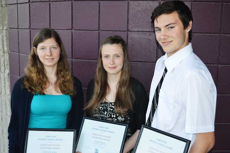 Frontenac County students receive Limestone achiever awards