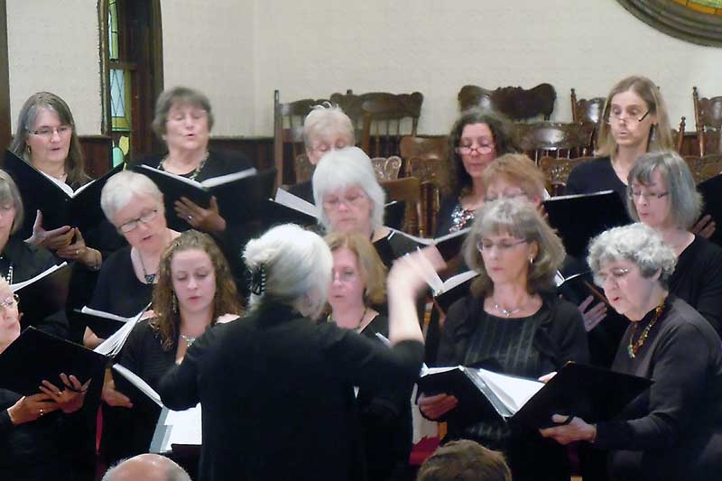 Frontenac Women's Chorus “Rocks” On