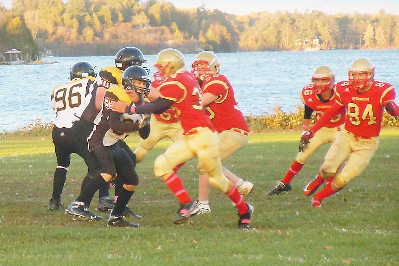 Golden Eagles go one and one at the 2014 Bubba Bowl