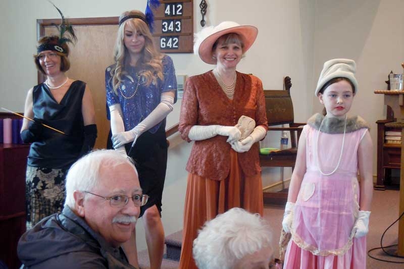 Harrowsmith Women’s Institute fashion show supports New Leaf Link