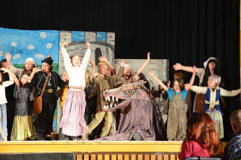 Land O'Lakes PS presents 'A Dragon's Tale'