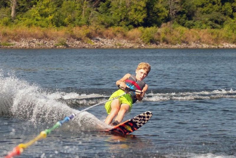 Local Water-Skiers Represent South Frontenac