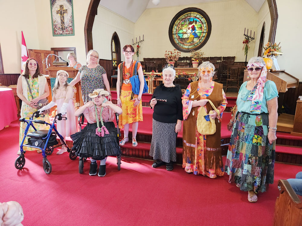 Vintage Fashion Show for New Leaf Link