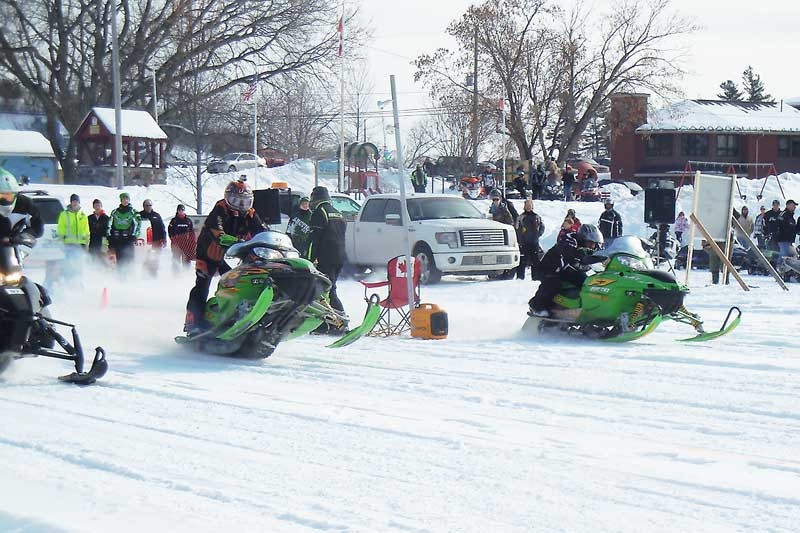 Record number of riders at SL Snow Drags