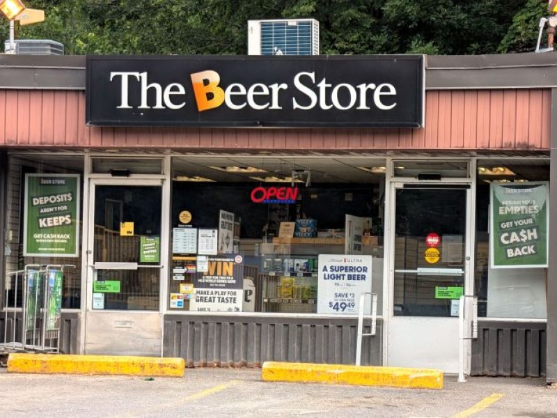 September Closures for Northbrook And Sharbot Lake Beer Stores