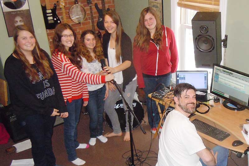 Sydenham HS Students Lay Down Their Tracks