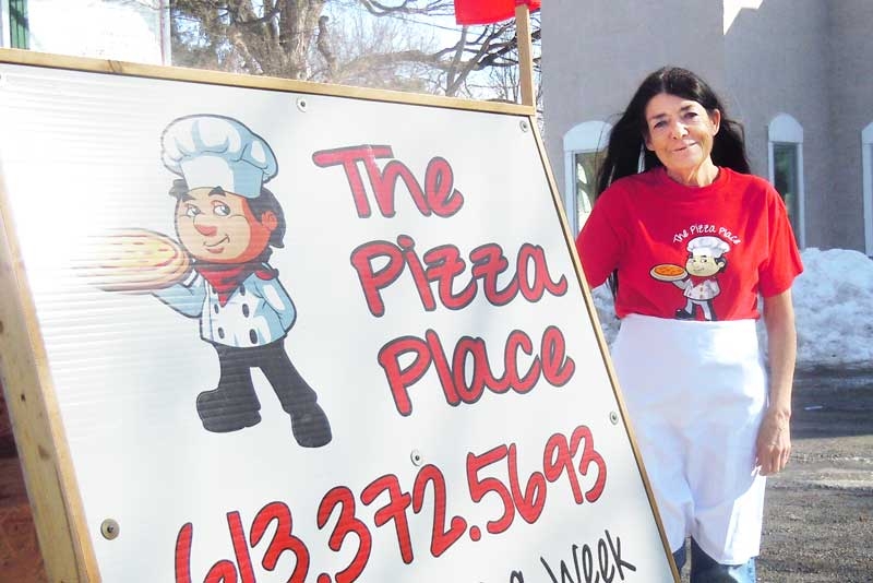“The Pizza Place” in Harrowsmith - new place, new name for former Papa Pete's owner