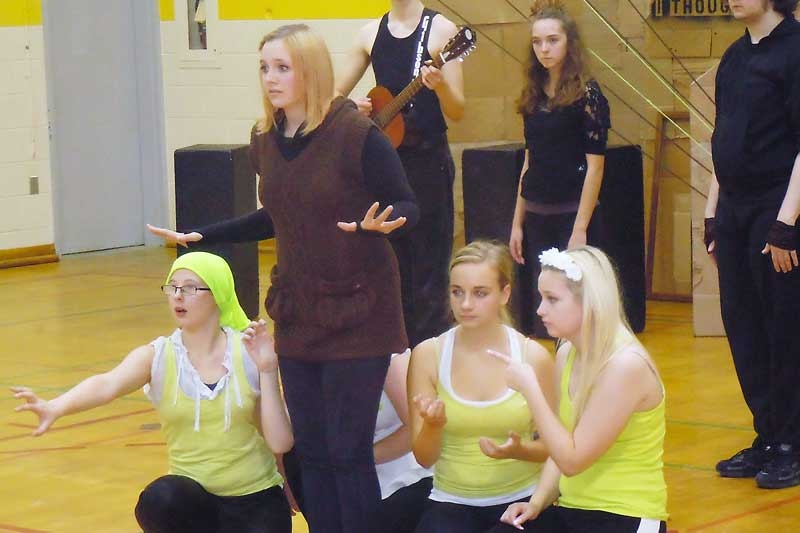 Theatre Complete tackles youth poverty and homelessness at NAEC