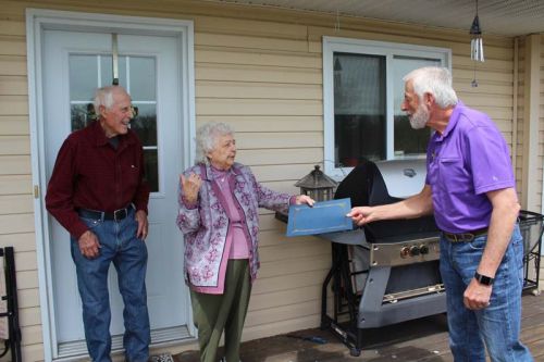 Mayor Ron Vandewal (right) stopped by to personally deliver congratulations to Don and Doris Ritchie Tuesday on the occasion of their 70th wedding anniversary. Photo/submitted