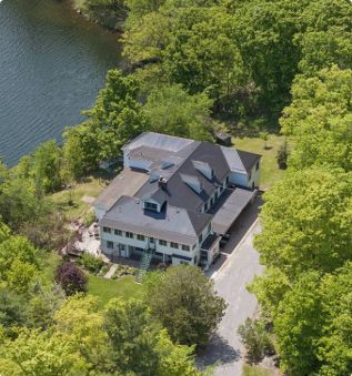 The Bonvie Recovery Centre is located on Little Franklin Lake north of Inverary.